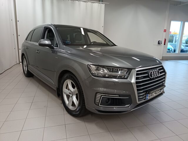 AUDI Q7 2017 Business 3,0 V6 TDI e-tron quattro tiptronic