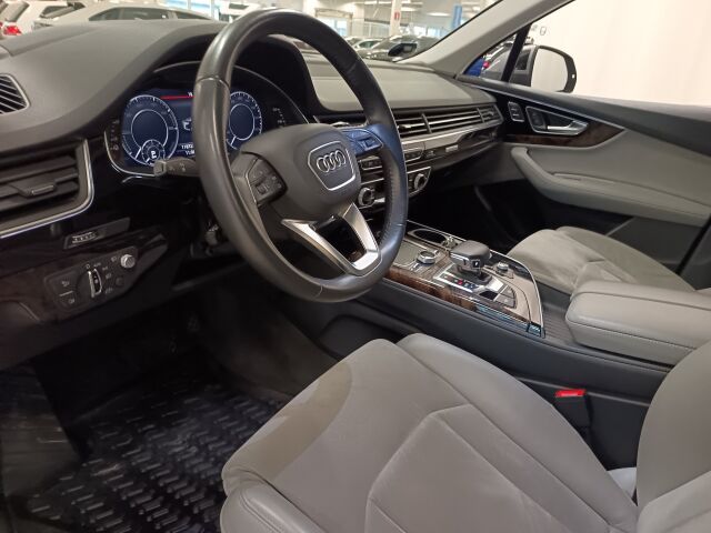 AUDI Q7 2017 Business 3,0 V6 TDI e-tron quattro tiptronic