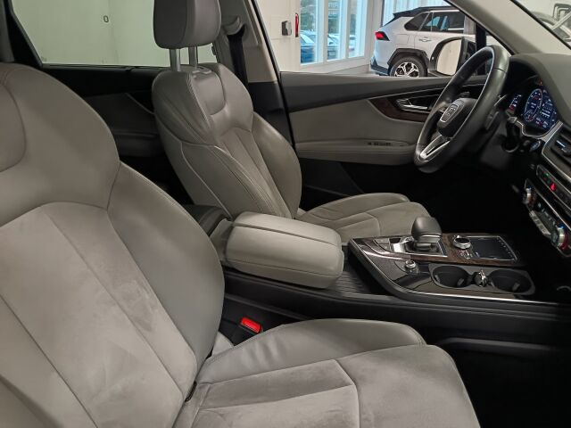 AUDI Q7 2017 Business 3,0 V6 TDI e-tron quattro tiptronic