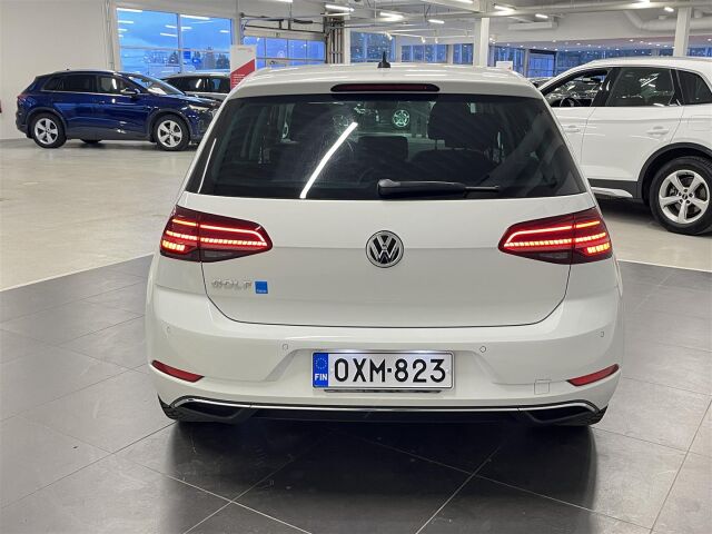 VOLKSWAGEN Golf 2018 Comfortline 1,0 TSI 81 kW (110 hv) DSG-automaatti, 1-omisteinen suomiauto! Hieno yksilö!