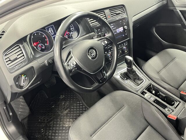 VOLKSWAGEN Golf 2018 Comfortline 1,0 TSI 81 kW (110 hv) DSG-automaatti, 1-omisteinen suomiauto! Hieno yksilö!