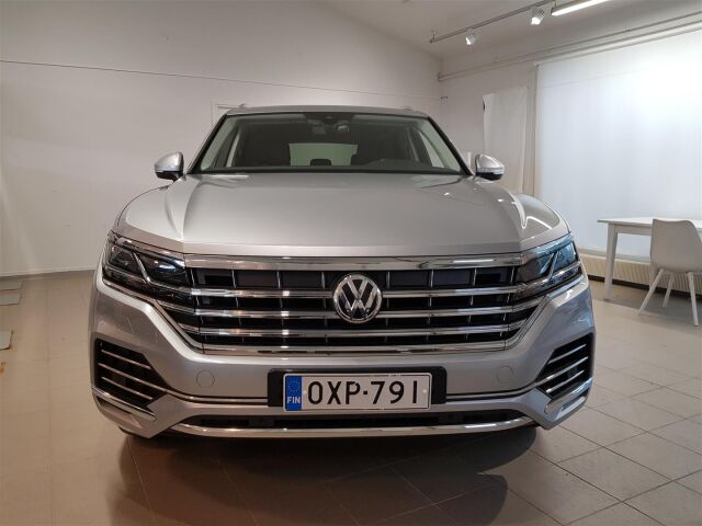 VOLKSWAGEN Touareg 2020 3,0 V6 TDI SCR 170 kW (231 hv) 4MOTION Tiptronic-automaatti Elegance