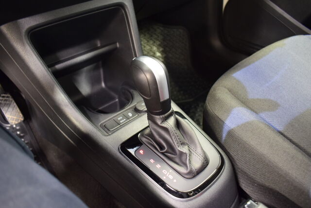 VOLKSWAGEN up! 2022 e-up! 61 kW automaatti **VW-takuuvaihdokki**