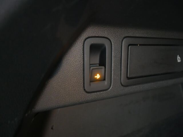 VOLKSWAGEN Tiguan 2019 Comfortline 2,0 TDI SCR 110 kW (150 hv) DSG-automaatti