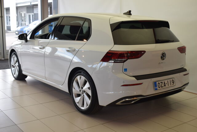 VOLKSWAGEN Golf 2020 First Edition Style 1,5 eTSI 110 kW (MHEV) DSG-automaatti