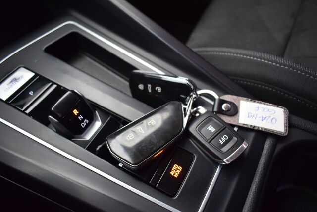 VOLKSWAGEN Golf 2020 First Edition Style 1,5 eTSI 110 kW (MHEV) DSG-automaatti