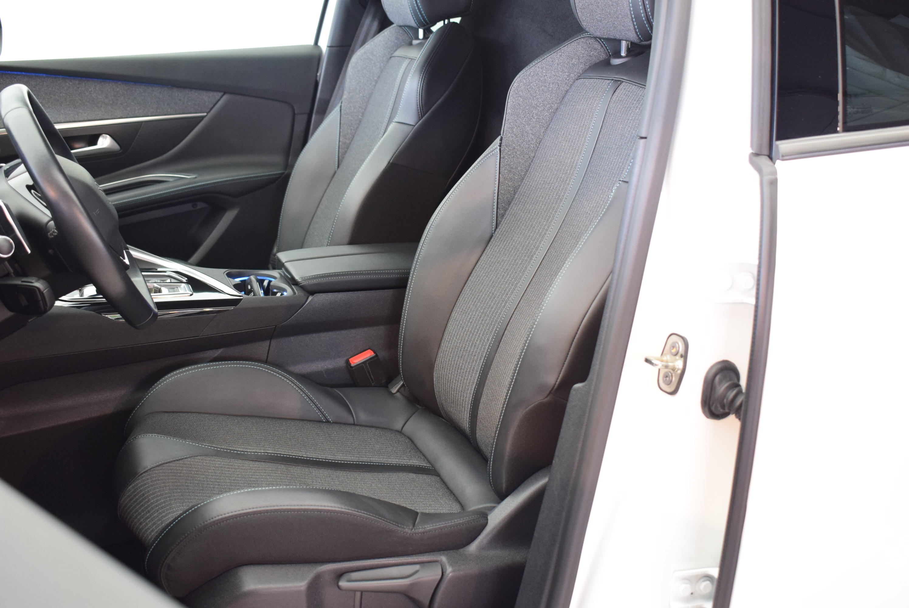 Peugeot 3008 2022, kuva 7/15