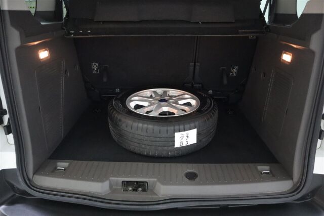 FORD Tourneo Connect 2021 1,5 TDCi 120 hv M6 Trend 5-ovinen