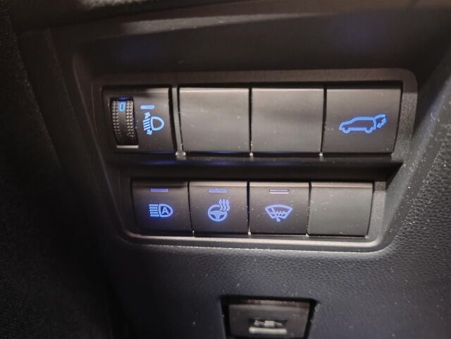 TOYOTA Yaris Cross 2022 1,5 Hybrid Intense