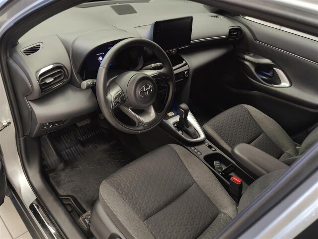 TOYOTA Yaris Cross 2022 1,5 Hybrid Intense