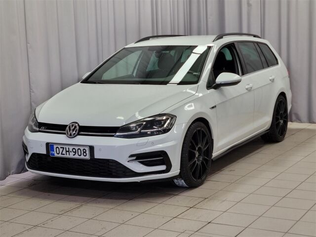 VOLKSWAGEN Golf 2019 Variant  R-Line  1,5 TSI EVO 96 kW (130 hv) / ACC / Vetokoukku / P-Kamera /