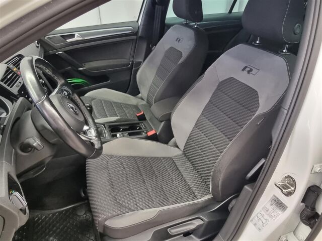VOLKSWAGEN Golf 2019 Variant  R-Line  1,5 TSI EVO 96 kW (130 hv) / ACC / Vetokoukku / P-Kamera /