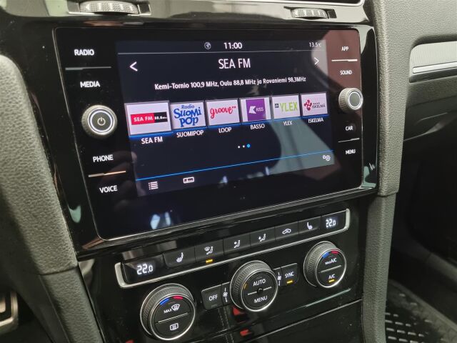 VOLKSWAGEN Golf 2019 Variant  R-Line  1,5 TSI EVO 96 kW (130 hv) / ACC / Vetokoukku / P-Kamera /
