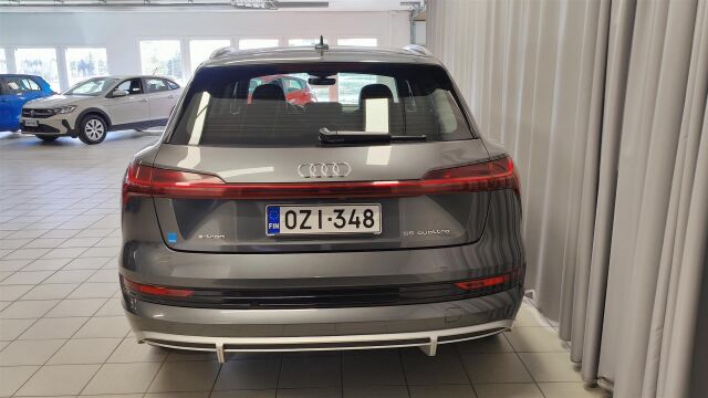 AUDI e-tron 2022 S line 55 quattro *SOH 97,7%* matrixled,tour,sähköpenkit,ACC,Navi,Advanced key