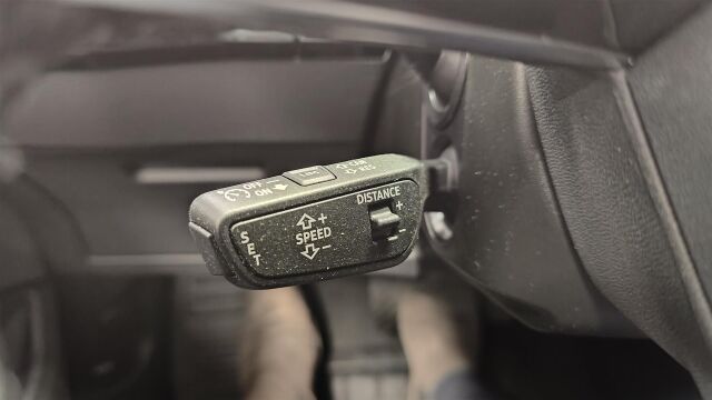 AUDI e-tron 2022 S line 55 quattro *SOH 97,7%* matrixled,tour,sähköpenkit,ACC,Navi,Advanced key