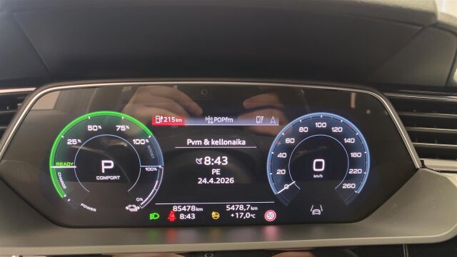 AUDI e-tron 2022 S line 55 quattro *SOH 97,7%* matrixled,tour,sähköpenkit,ACC,Navi,Advanced key