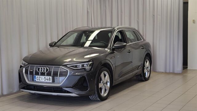 AUDI e-tron 2022 S line 55 quattro *SOH 97,7%* matrixled,tour,sähköpenkit,ACC,Navi,Advanced key