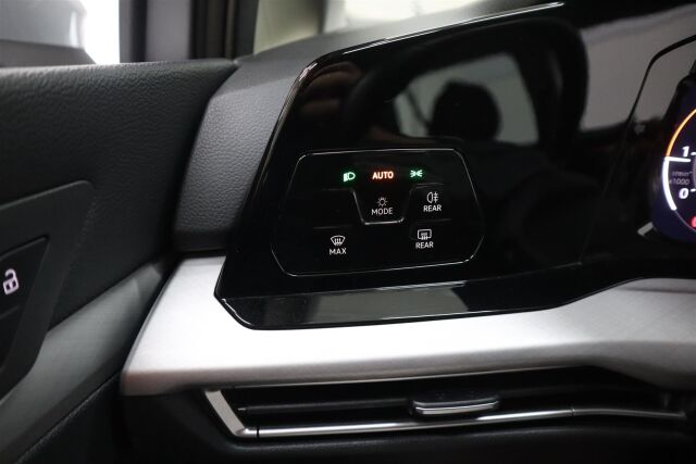 VOLKSWAGEN Golf 2022 Variant Comfort 2,0 TDI SCR 85 kW DSG-automaatti