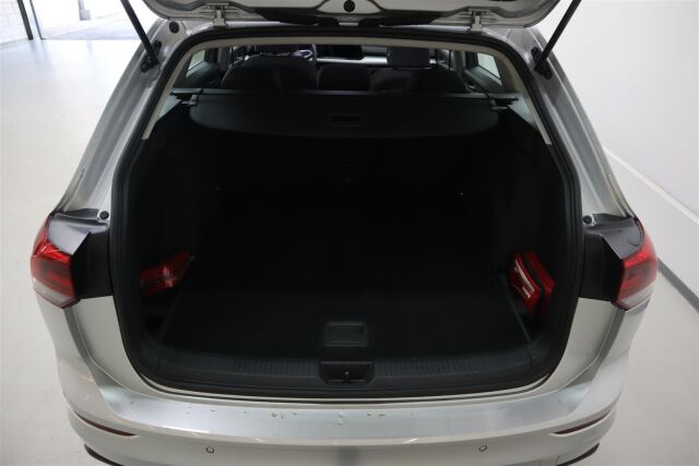 VOLKSWAGEN Golf 2022 Variant Comfort 2,0 TDI SCR 85 kW DSG-automaatti