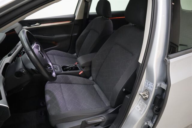 VOLKSWAGEN Golf 2022 Variant Comfort 2,0 TDI SCR 85 kW DSG-automaatti
