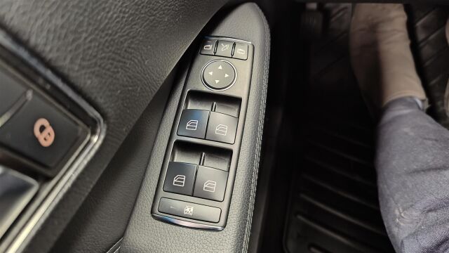 MERCEDES-BENZ E 2013 200 BE T A   * Moottorinlämmitin *