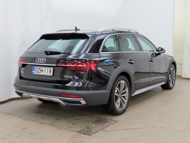 Audi A4 allroad quattro 2022 Business 40 TDI 150 kW MHEV quattro S tronic