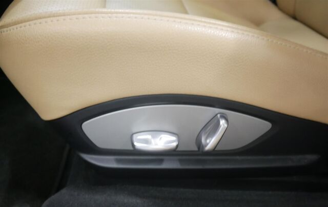 PORSCHE PANAMERA 2016 S E-Hybrid 333hv Plug-In Hybrid * Rek. 10/2015, Navi / Nahat / Kattoluukku*Huollettu yksilö*