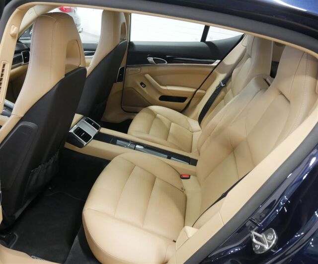 PORSCHE PANAMERA 2016 S E-Hybrid 333hv Plug-In Hybrid * Rek. 10/2015, Navi / Nahat / Kattoluukku*Huollettu yksilö*