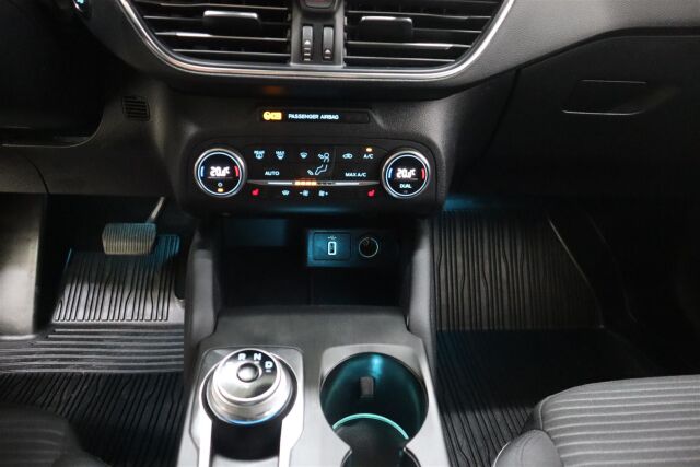 FORD Focus 2020 1,0 EcoBoost 125hv A8 Titanium Wagon