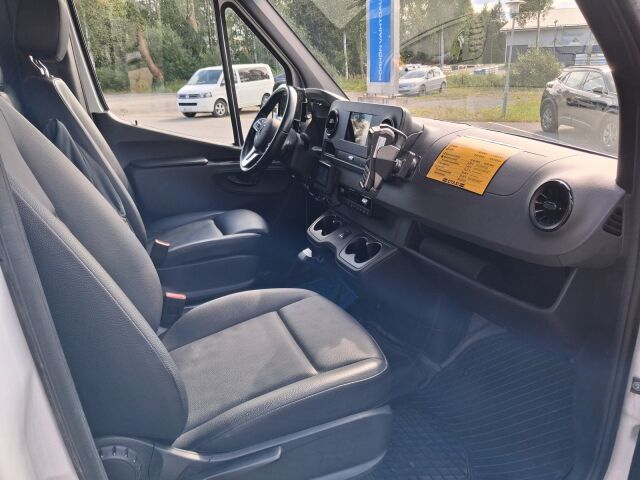 Mercedes-Benz Sprinter 2023 317CDI RWD-3,5/37 KB keskipitkä A2 A Tamlans 1+8 Esteetön/12 koululaispaikkaa/Invahissi/Sis. Alv