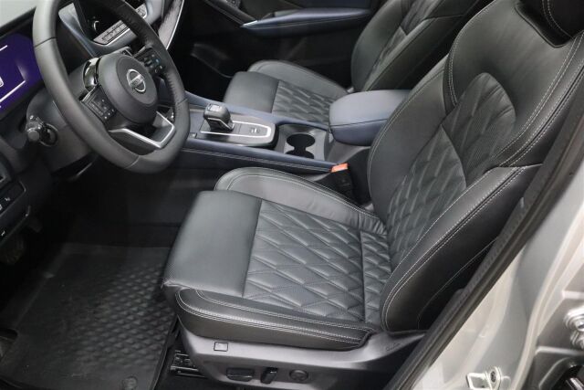 NISSAN Qashqai 2022 MHEV 158 Xtronic 2WD Tekna+ 2-tone