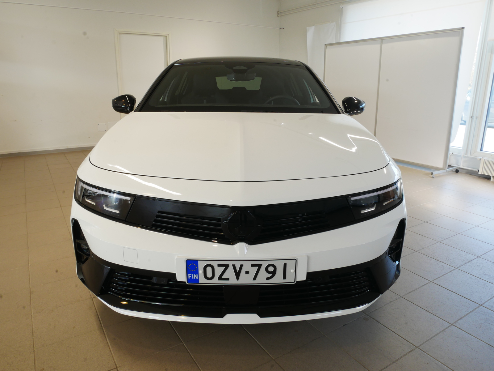 Opel Astra 5-ov GSe 225 A PHEV 2023, kuva 2/14