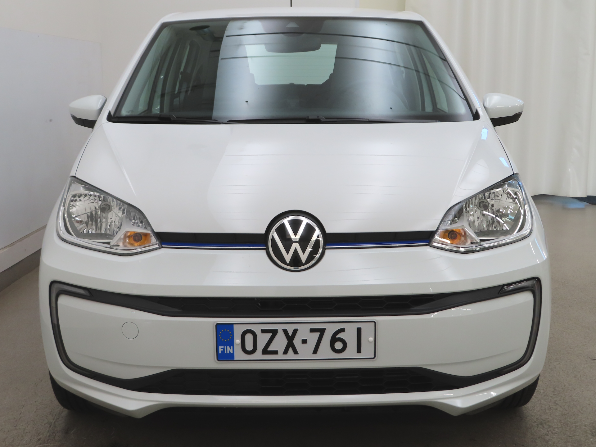 Volkswagen Up! e-up! 61 kW automaatti 2023, kuva 2/12