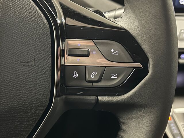 Peugeot 408 2026 Allure Launch Edition Hybrid 145 Automaatti
