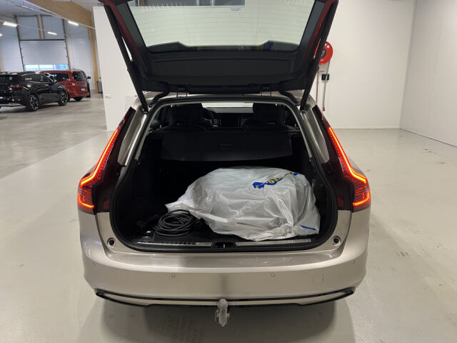 VOLVO V90 2023 T6 Recharge Long Range Dark Plus *Korkotarjous 0,99%  *Huollettu 6/25 *Koukku *Pilot Assist *Virtuaa