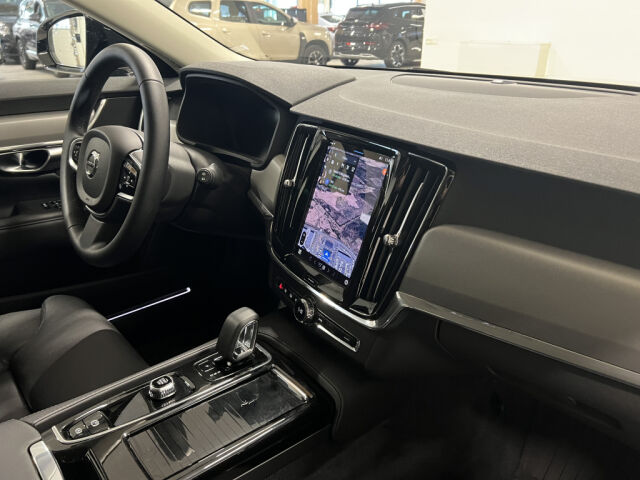VOLVO V90 2023 T6 Recharge Long Range Dark Plus *Korkotarjous 0,99%  *Huollettu 6/25 *Koukku *Pilot Assist *Virtuaa