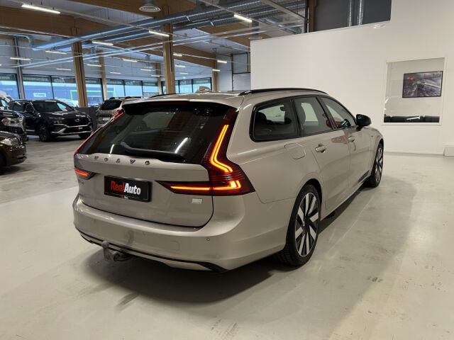 VOLVO V90 2023 T6 Recharge Long Range Dark Plus *Korkotarjous 0,99%  *Huollettu 6/25 *Koukku *Pilot Assist *Virtuaa