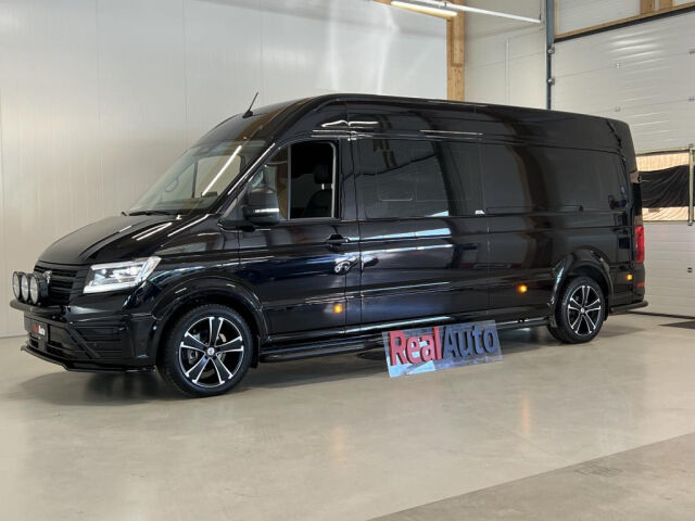 VOLKSWAGEN Crafter 2025 2.0TDI 177HV AUTOM. 4MOTION *VARASTOSSA UUSIA -25 MALLISIA FACELIFT. VOIT VAIKUTTAA ITSE AUTON VARUS