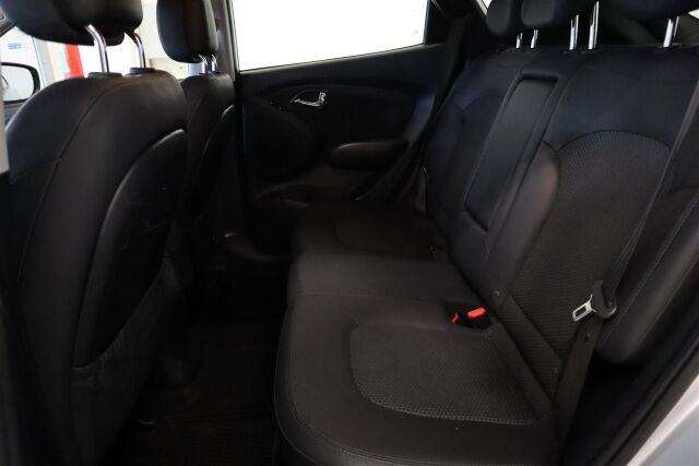 HYUNDAI ix35 2013 4wd 2,0 Mpi 120kW 5MT Comfort