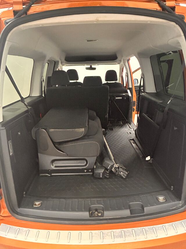 VOLKSWAGEN Caddy Maxi 2016 Trendline 1,4 TSI 92kW DSG bens. tilava ja mukava ! Ei Alv vähennyskelpoinen