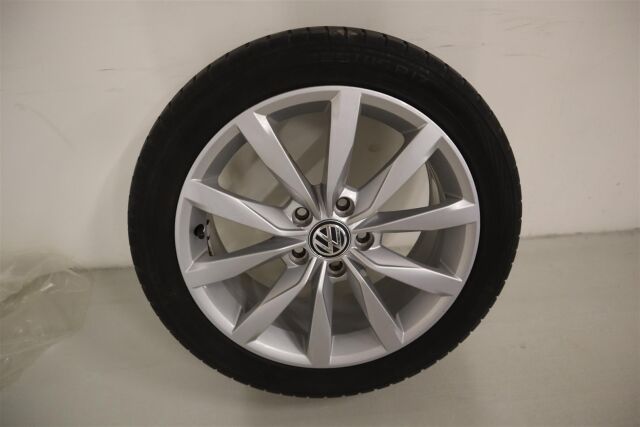 VOLKSWAGEN Golf Sportsvan 2017 Highline 1,4 TSI 92 kW (125 hv) DSG-automaatti