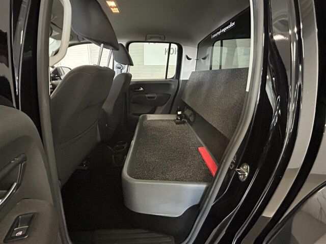 VOLKSWAGEN Amarok 2017 DC Highline 3,0 TDI 150kW 4MOTION 3080kg 2-paikkainen / ALV / 1-om / Webasto / Kamera / Hieno!