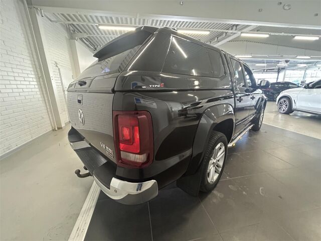 VOLKSWAGEN Amarok 2017 DC Highline 3,0 TDI 150kW 4MOTION 3080kg 2-paikkainen / ALV / 1-om / Webasto / Kamera / Hieno!