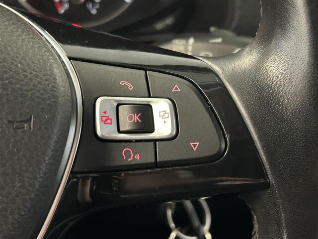 VOLKSWAGEN Amarok 2017 DC Highline 3,0 TDI 150kW 4MOTION 3080kg 2-paikkainen / ALV / 1-om / Webasto / Kamera / Hieno!