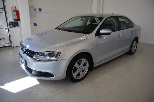 VOLKSWAGEN Jetta 2011 Comfortline 1,2 TSI 77 kW (105 hv) BlueMotion Technology