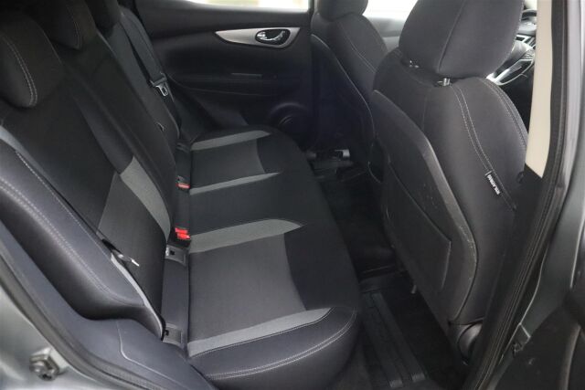 NISSAN Qashqai 2017 DIG-T 115 N-Connecta 2WD Xtronic