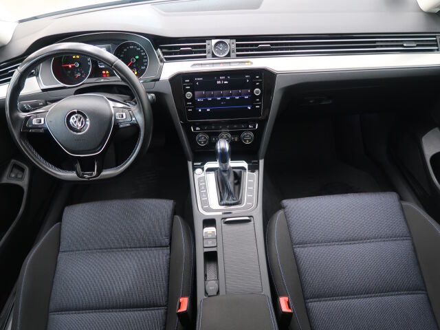 Volkswagen Passat 2018 Variant GTE Plug-In Hybrid 160 kW (218 hv) DSG-automaatti
