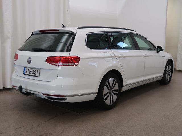 Volkswagen Passat 2018 Variant GTE Plug-In Hybrid 160 kW (218 hv) DSG-automaatti