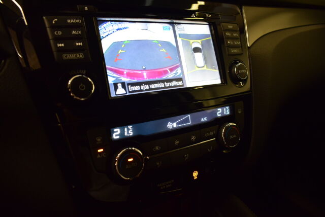 NISSAN Qashqai 2017 DIG-T 115 N-Connecta 2WD Xtronic LED