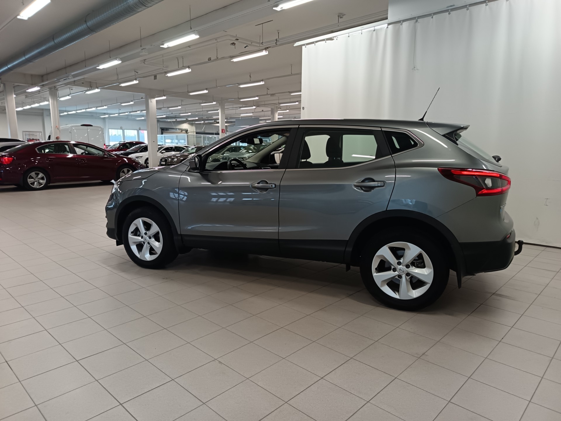 Nissan Qashqai DIG-T 115 Acenta 2WD 6M/T 2018, photo 6/27